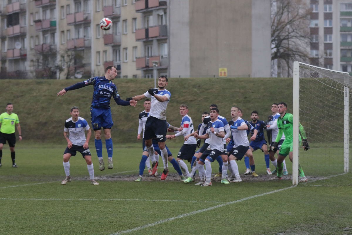 II LIGA PIŁKI NOŻNEJ. Olimpia Elbląg pokonała Skrę Częstochowa [ZDJĘCIA]