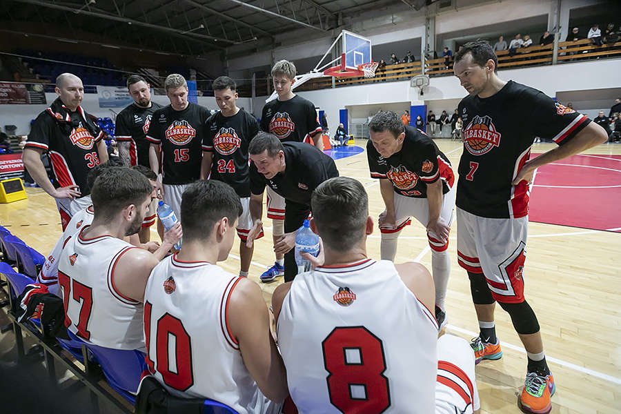 KOSZYKÓWKA. Elbląski Energa Basketball osiadł na górze