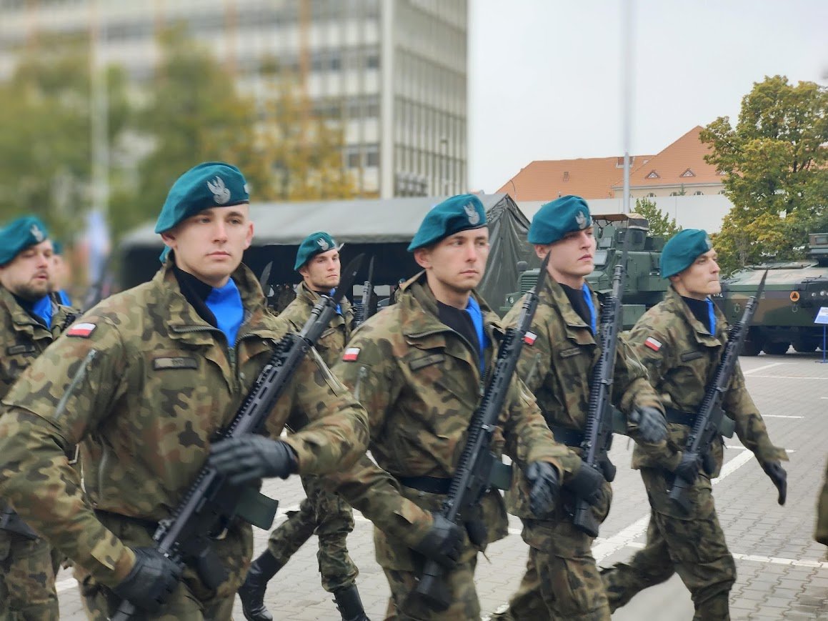 Poborowi będą mieli sześć godzin na stawienie się w jednostce wojskowej. Jest nowe rozporządzenie MON