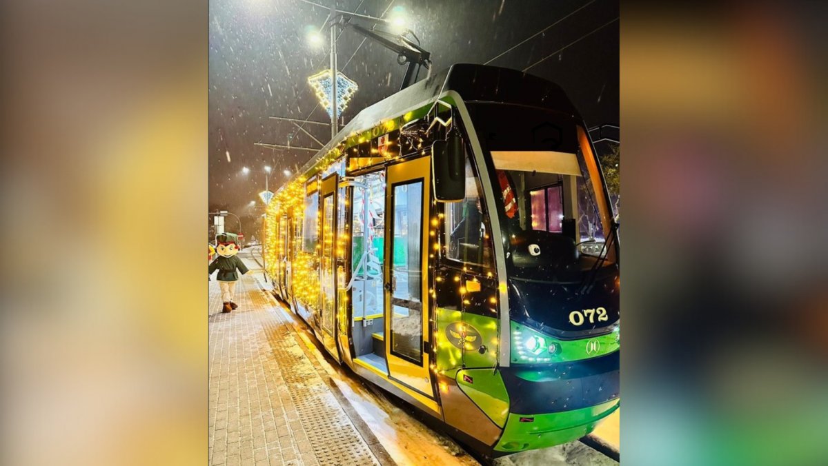 Świąteczny tramwaj będzie kursował w Elblągu dłużej