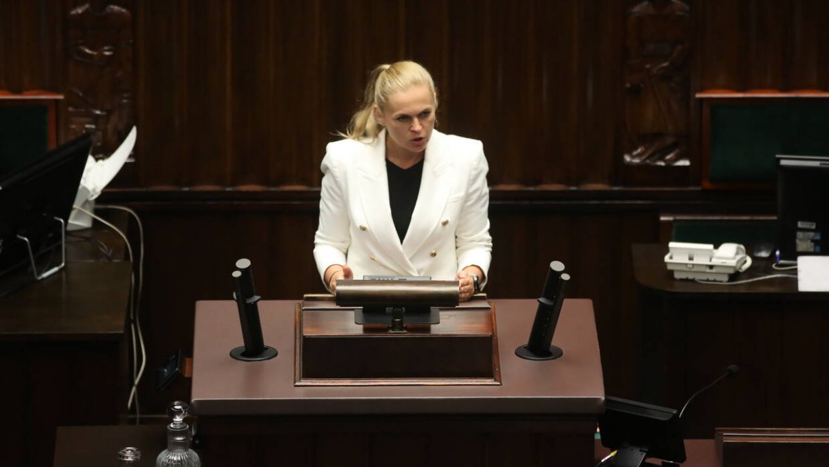 Nowa minister edukacji: Zaproponuję ograniczenie lekcji religii do jednej godziny płatnej z budżetu państwa