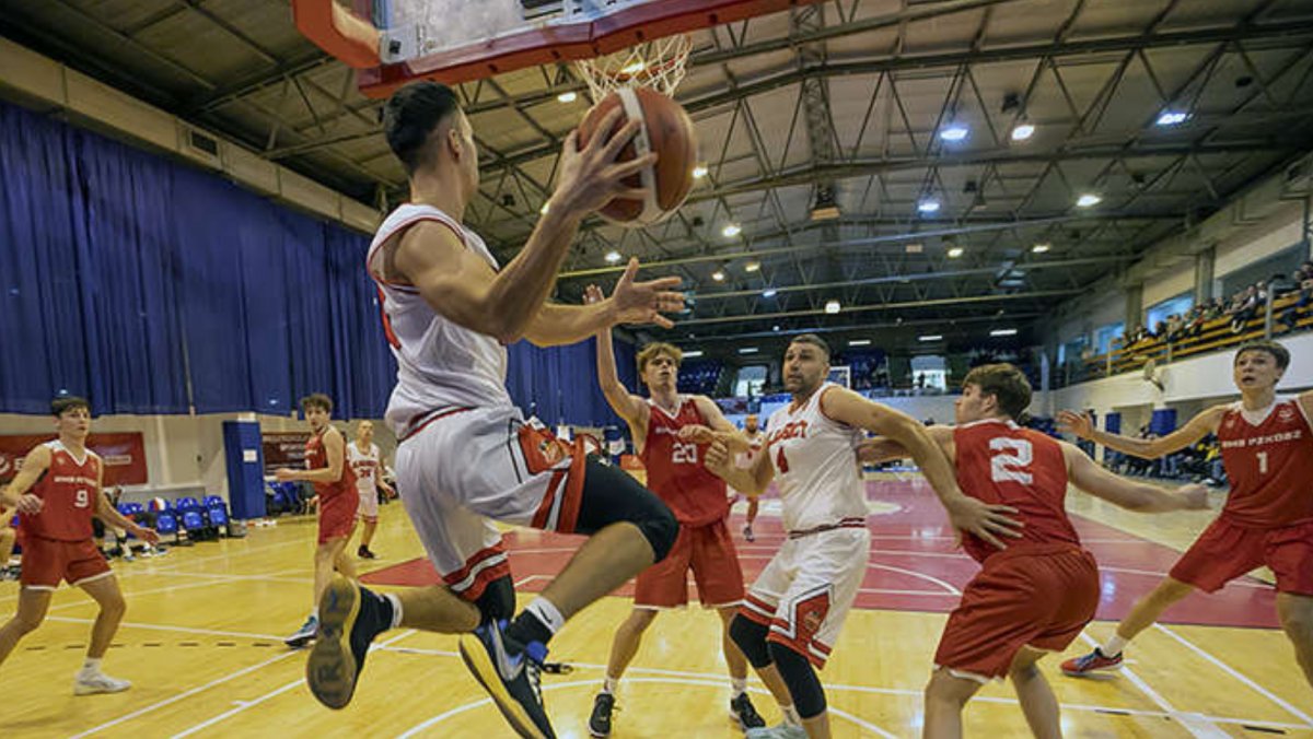 Basketball znów zaimponuje kibicom? Elblążanie pokonali SMS PZKosz Władysławowo, teraz czas na mecz z Orką Iława [ZDJĘCIA]