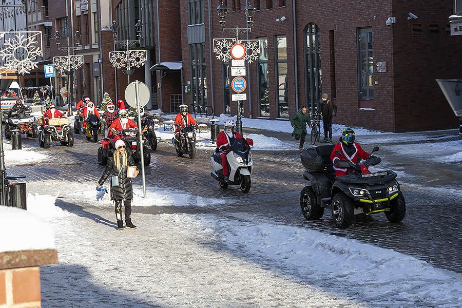 MotoMikołaje 2023. Dobroczynna parada w Elblągu [ZDJĘCIA]