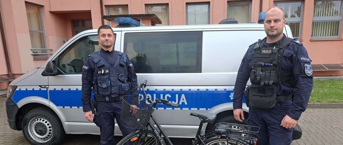 Braniewo: Policjanci, patrolując miasto odzyskali skradziony rower elektryczny