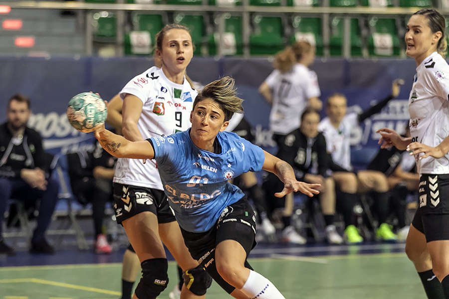 Superliga piłkarek ręcznych bez niespodzianek