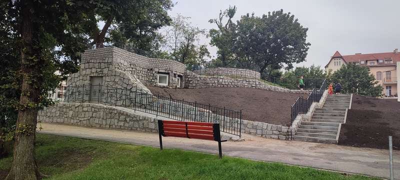 Rewitalizacja ślimaczej górki w parku Planty. Hit czy kit? [SONDA]