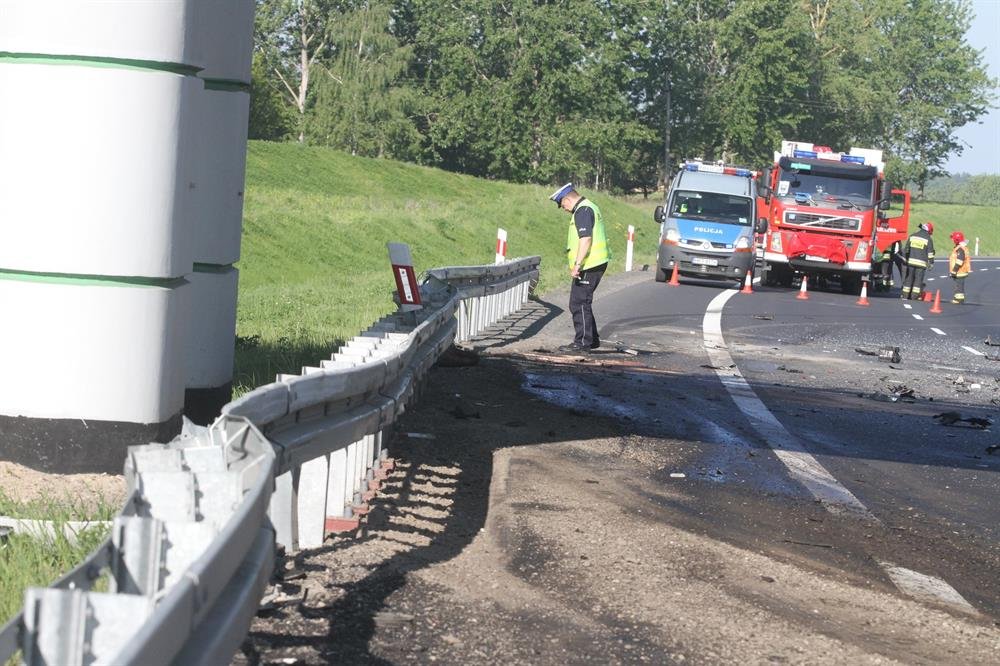 Biuro Ruchu Drogowego KGP: Od początku wakacji na drogach zginęło prawie 230 osób, a ponad 3 tys. zostało rannych