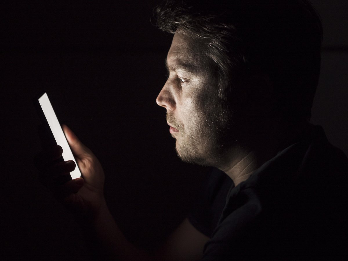 Bez smartfona jak bez ręki? Dziś dzień bez telefonu komórkowego! Wyłączysz komórkę na 24 godziny?