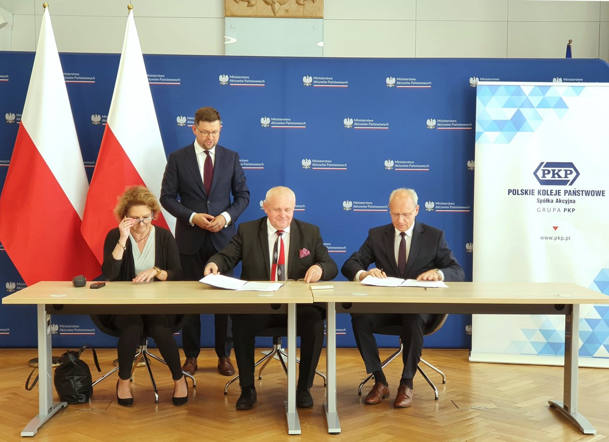 Z inicjatywy wiceministra Andrzeja Śliwki PKP S.A. przebuduje zabytkowe dworce w Pasłęku i Gronowie Elbląskim