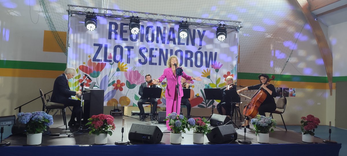 Im więcej takich spotkań, tym lepiej! VII Regionalny Zlot Seniorów w Gronowie Elbląskim [ZDJĘCIA]