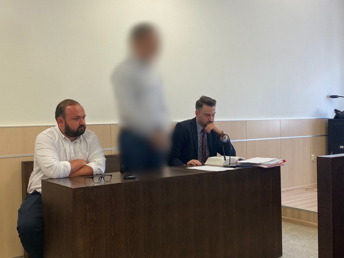 Elbląg: Sierp i młot nie znikną tak szybko z wokandy