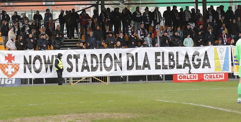 Nowego stadionu dla Elbląga jednak nie będzie? Modernizacja obiektu przy ul. Agrykola to jedynie „pudrowanie trupa”?