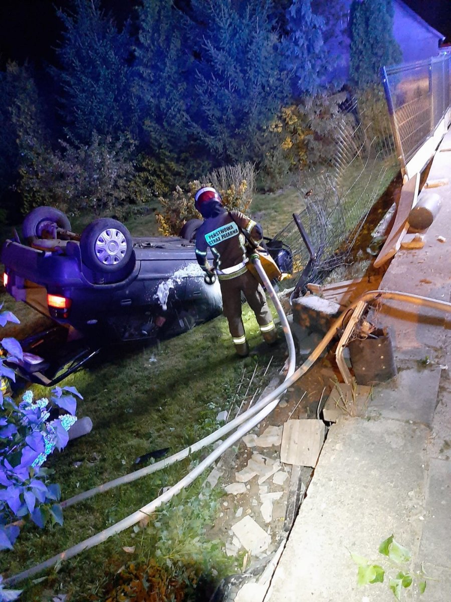 Wypadek w Marzęcinie. Jedna osoba poszkodowana [ZDJĘCIA]