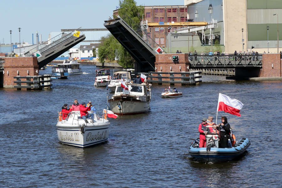 Parada wodna na rzece Elbląg [ZDJĘCIA]