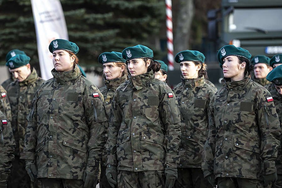 Uczniowie będą się uczyć przygotowania wojskowego. W Technikum im. Flagi Polski wchodzącym w skład Zespołu Szkół Ekonomicznych i Ogólnokształcących w Elblągu powstanie klasa mundurowa
