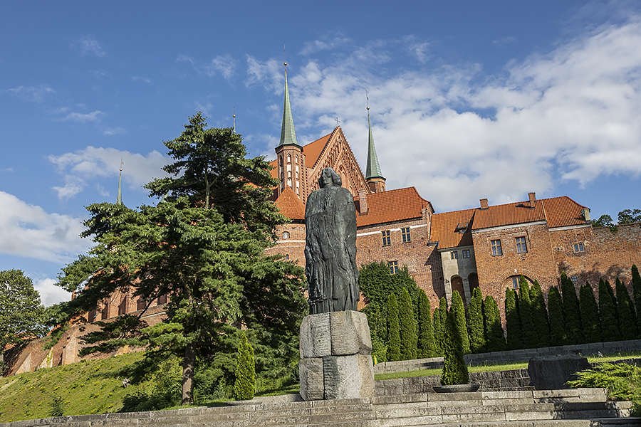 Przewodnicy turystyczni z całego kraju w Roku Kopernikowskim będą poznawać Warmię. Zwiedzą Frombork