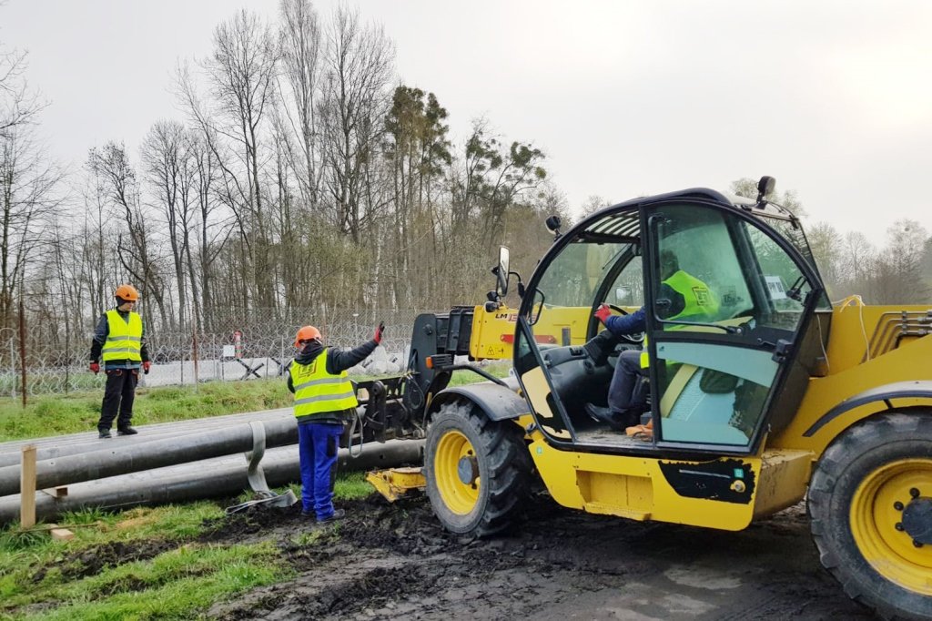 Ruszyła budowa zapory elektronicznej na granicy z Rosją