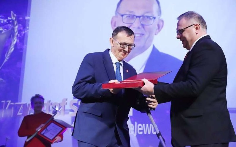 Wybieramy najpopularniejszych samorządowców! [AKTUALNY RANKING]