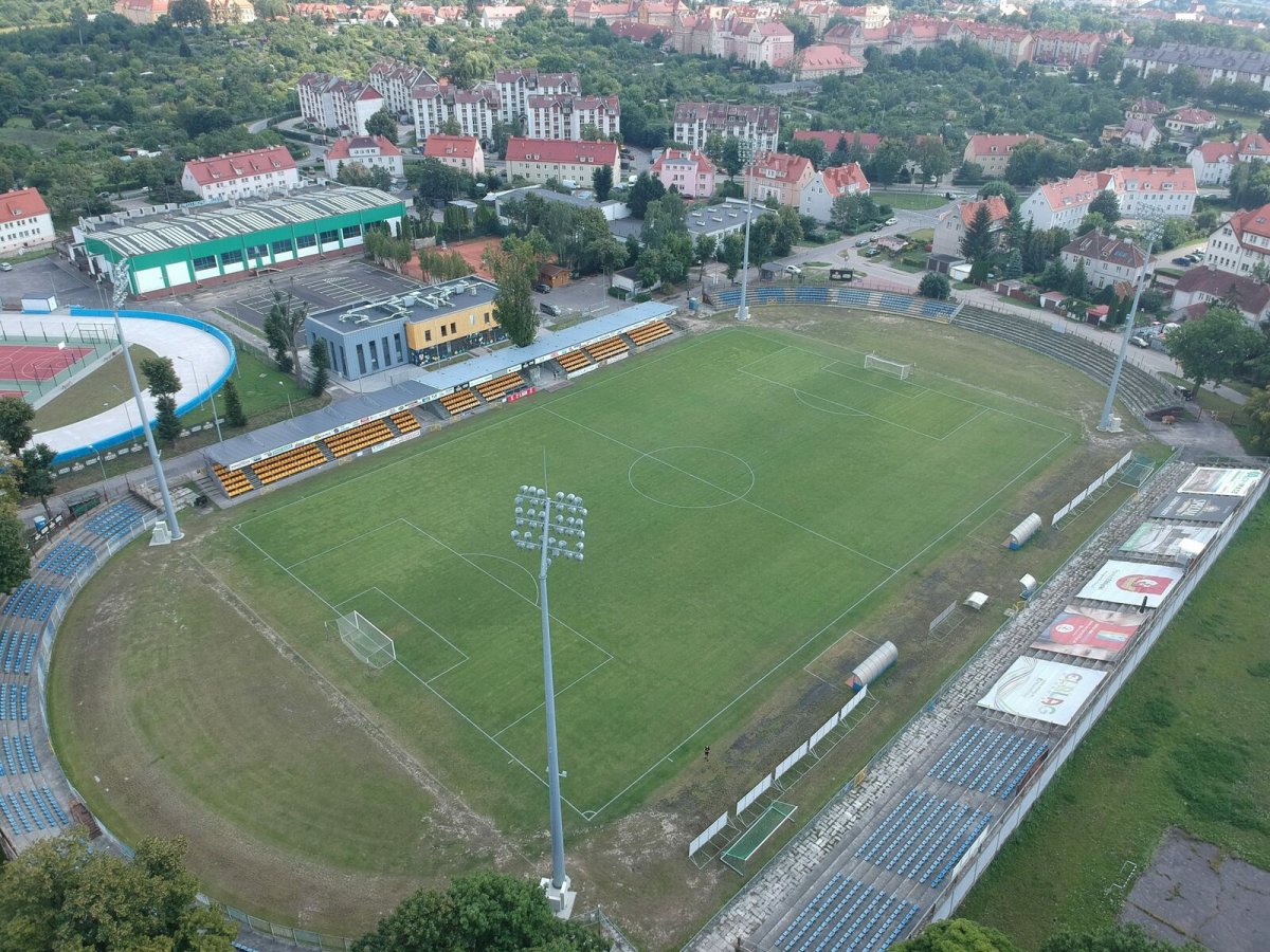 Nowy stadion dla Elbląga coraz bliżej? Prezydent Witold Wróblewski przygotowuje wniosek o rządowe dotacje w programie Sportowa Polska