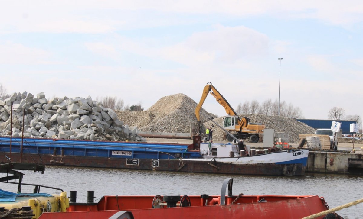 Jesienią tor wodny między Elblągiem a Mierzeją Wiślaną będzie skończony. Wciąż problematyczna jest kwestia miejskiego portu w Elblągu i pogłębienia 900-metrowego odcinka na rzece Elbląg 
