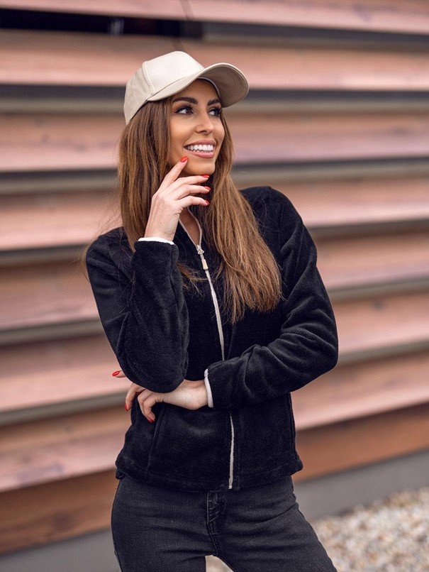 Sportowe damskie bluzy rozpinane – jakie modele podbijają Instagram? Sprawdzamy!
