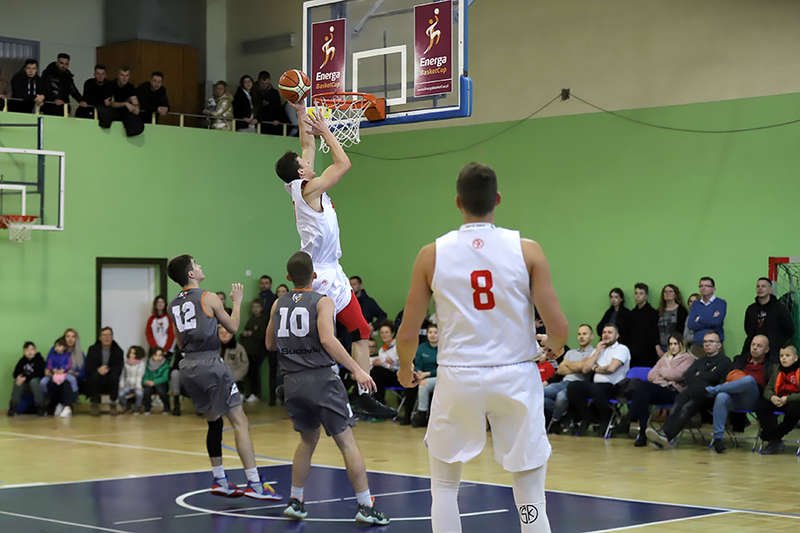 Basketball Elbląg pokonał Wilki Ełk. Drużyna zakończyła rozgrywki na fotelu lidera