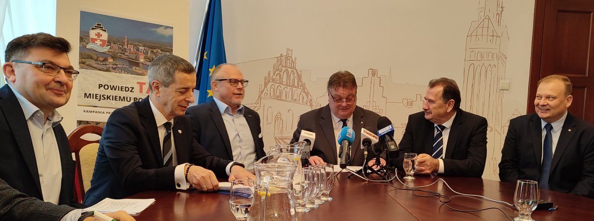 Elbląg: Firma, która sprawdzi, jak mieszkańcy widzą przyszłość portu już wybrana. Miasto zapłaci za sondaż ponad 30 tysięcy złotych