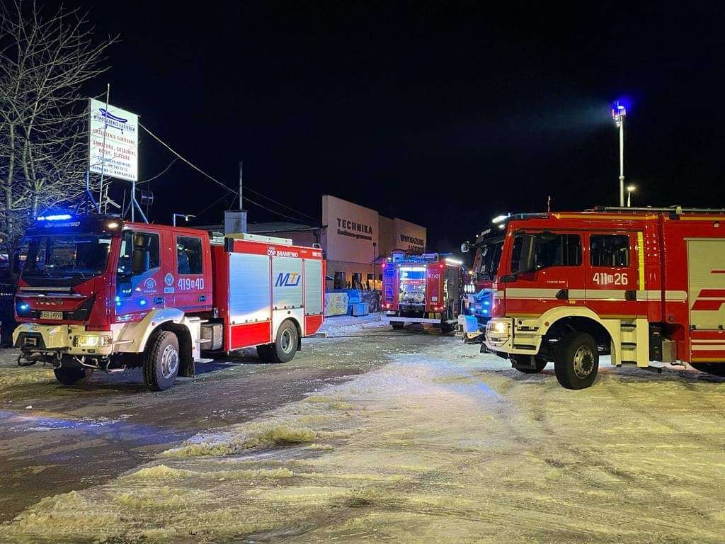Pożar w kotłowni. Na miejscu działali strażacy z Państwowej i Wojskowej Straży Pożarnej i OSP w Braniewie [ZDJĘCIA]