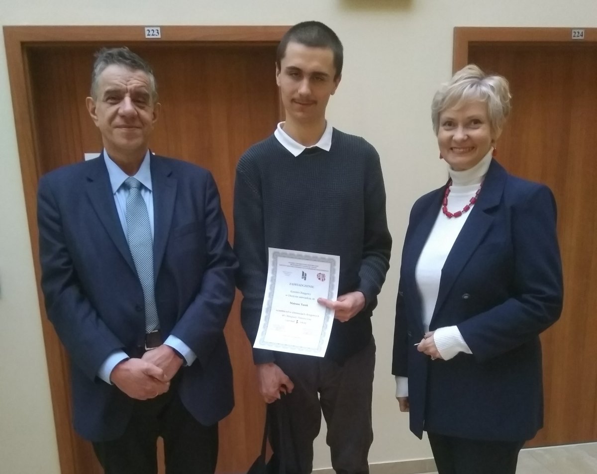 Uczeń z Elbląga wygrał w okręgowym etapie 49. Olimpiady Historycznej. Mateusz Turek będzie reprezentował województwo warmińsko-mazurskie w etapie centralnym olimpiady