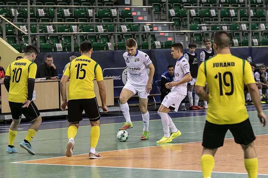 Futsal: Olimpia Elbląg wygrała z Jurandem Barciany i wywalczyła sobie II ligę  