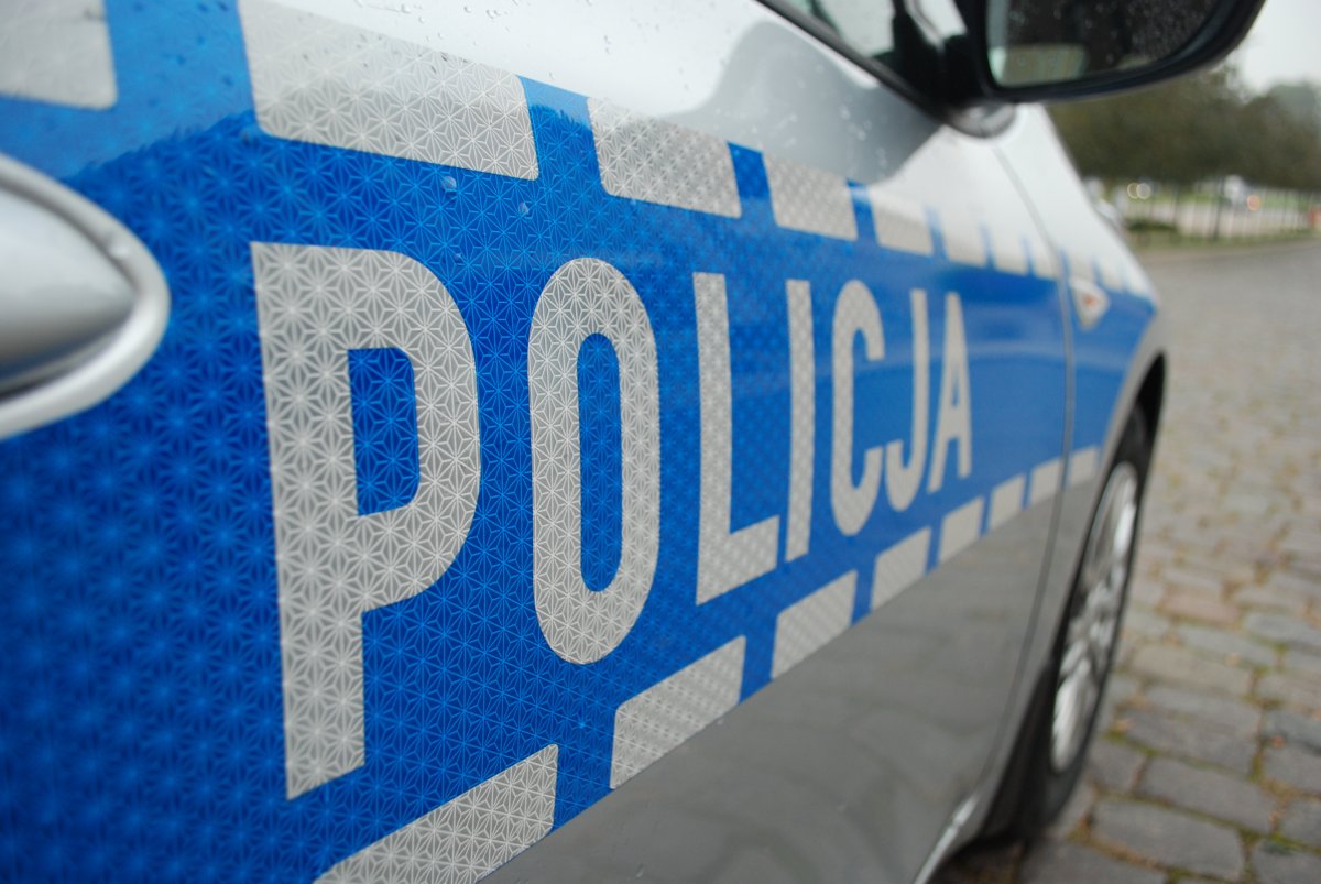 Braniewo: Dziecięca pornografia i narkotyki. Policjanci relacjonują przebieg przeszukania [ZDJĘCIA]