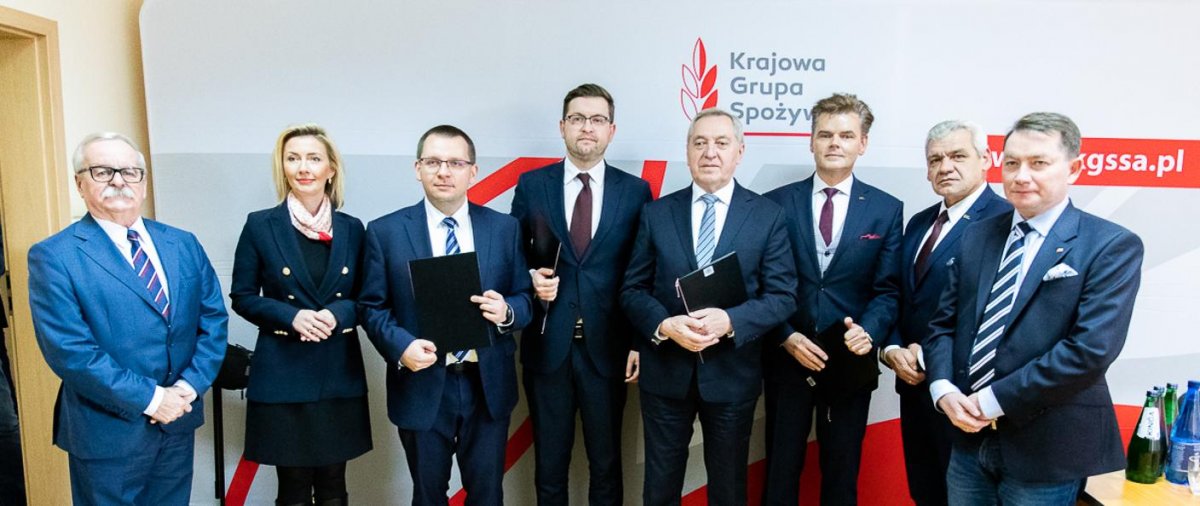 Krajowa Grupa Spożywcza i Elewarr podpisały list intencyjny w sprawie powstania spichlerza północy. 250 mln zł zostanie przeznaczone na modernizację i rozbudowę magazynów spółki Elewarr