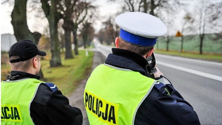 Elbląg: Młodzi kierowcy stwarzają zagrożenie na elbląskich drogach. W ciągu minionego weekendu policjanci zatrzymali 7 praw jazdy
