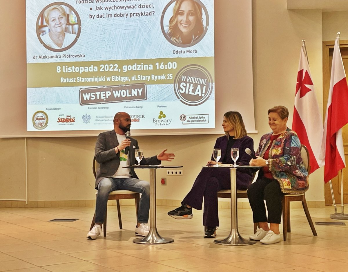 Elbląg: Odeta Moro i dr Aleksandra Piotrowska o współczesnych nastolatkach