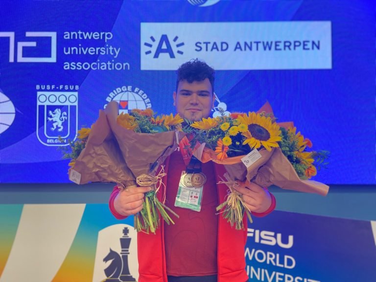 Elbląg: Szachista Igor Janik podczas Akademickich Mistrzostw Świata w Antwerpii wywalczył cztery medale