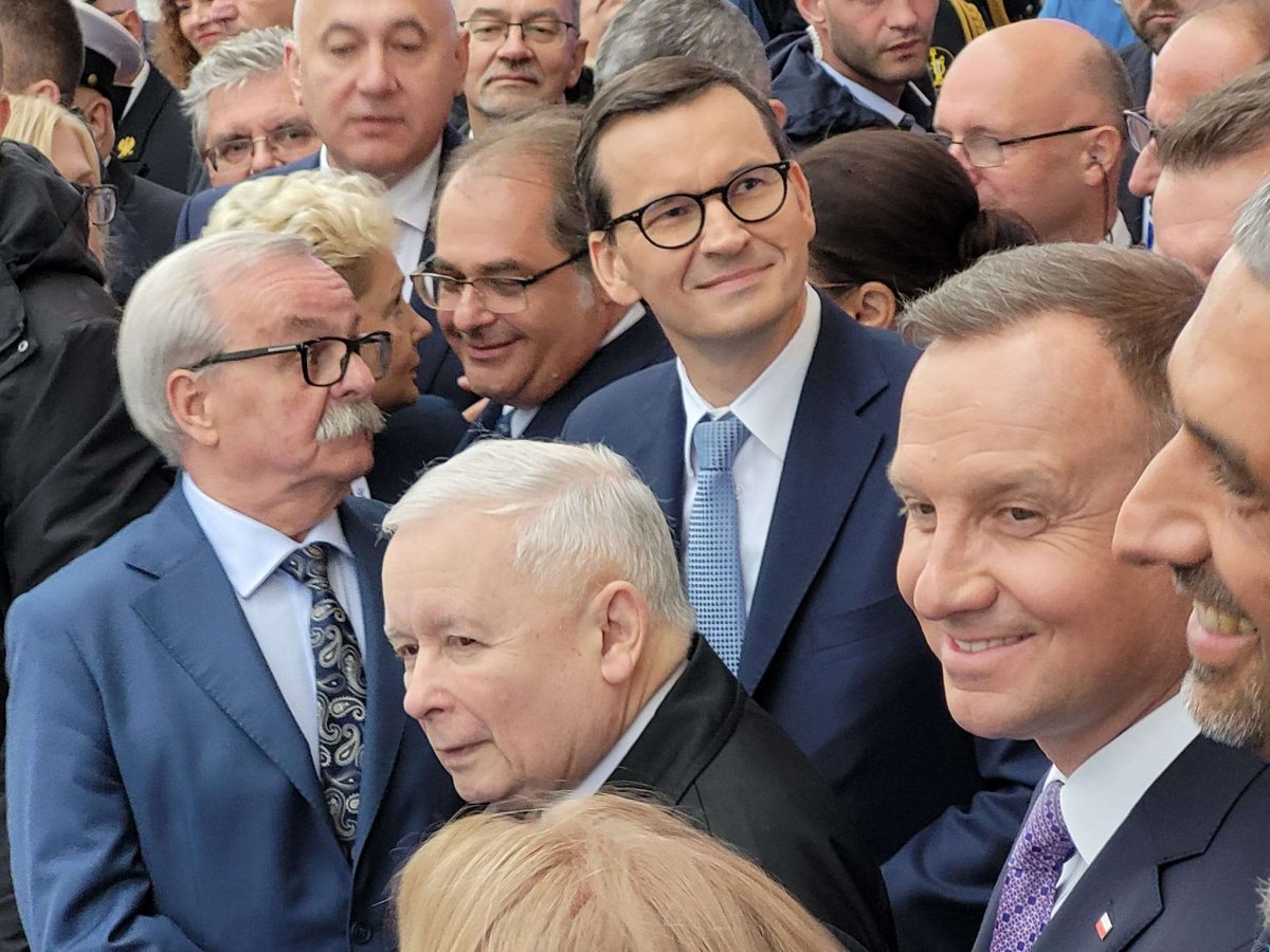 Otwarcie przekopu Mierzei Wiślanej w obiektywie lokalnych władz