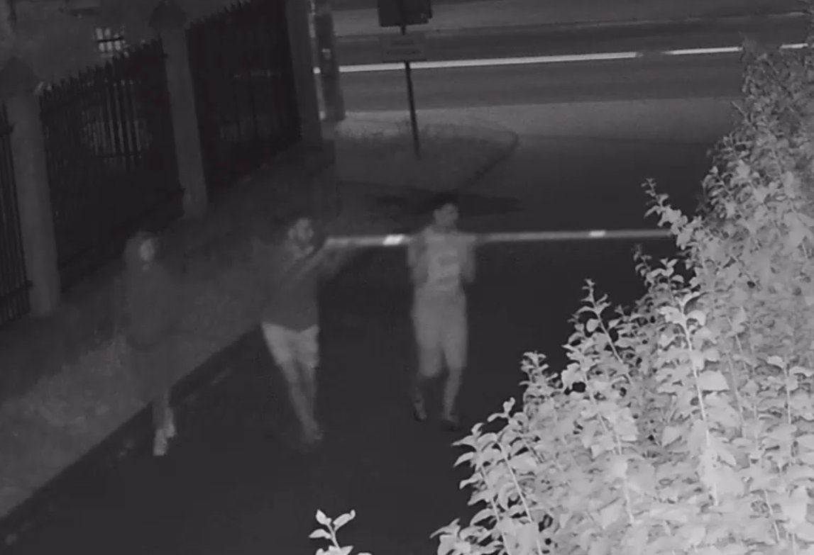 Elbląg: Policja szuka sprawców uszkodzenia szlabanu