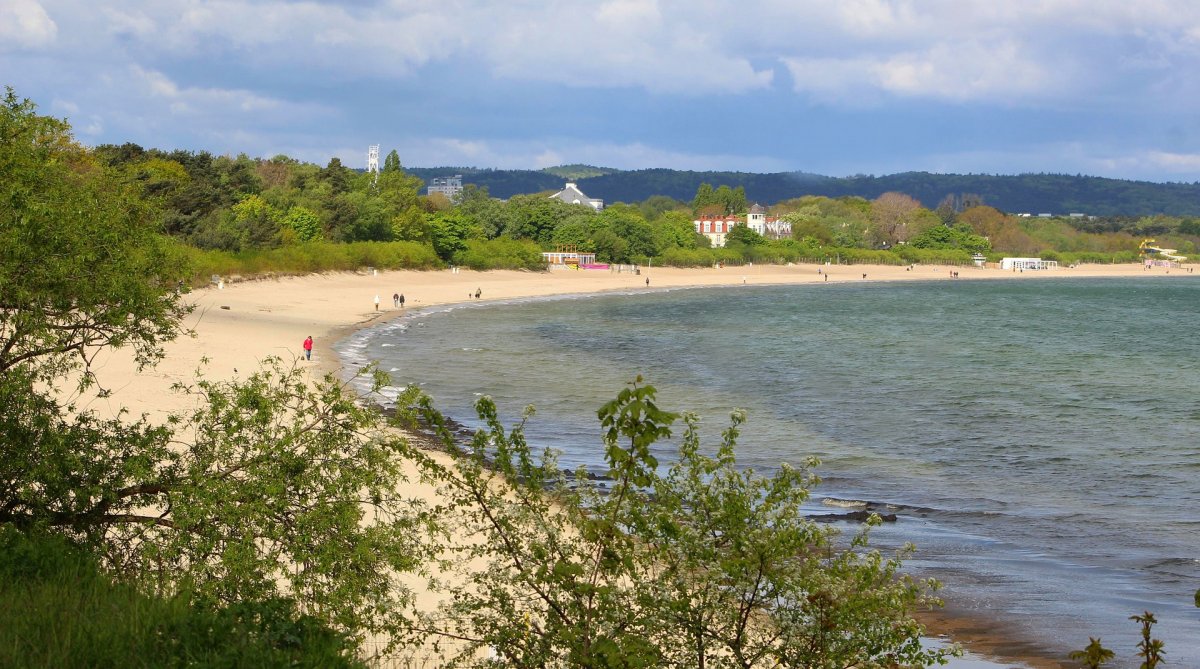 Okradł parę śpiącą na plaży. Usłyszał zarzuty