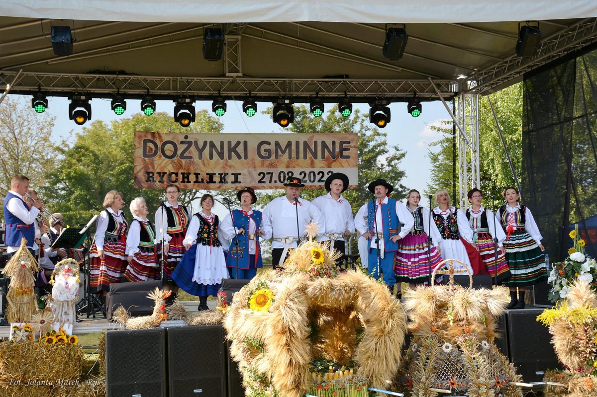 Dożynki gminne w Rychlikach [ZDJĘCIA]