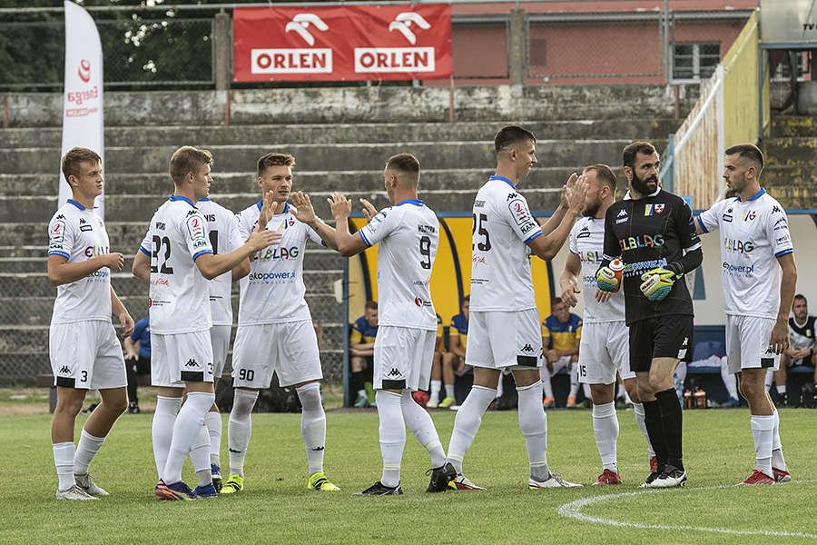 Olimpia nie przegrywa na wyjazdach