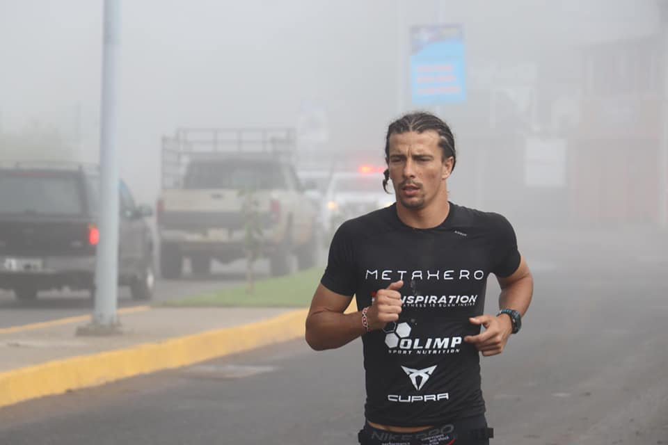 Swiss Ultra Triathlon. Robert Karaś nie ma sobie równych