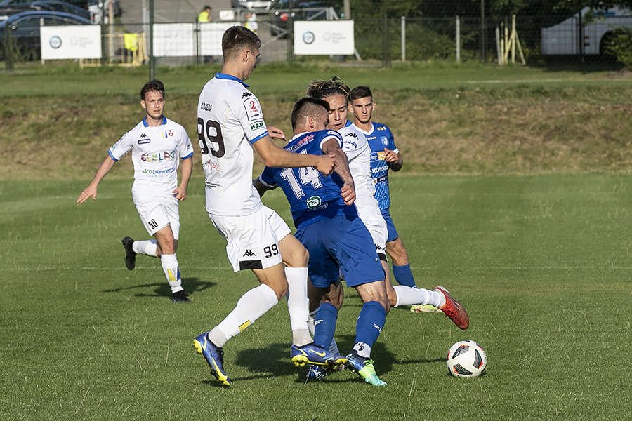 Na początek sezonu Olimpia przegrała z Jeziorakiem