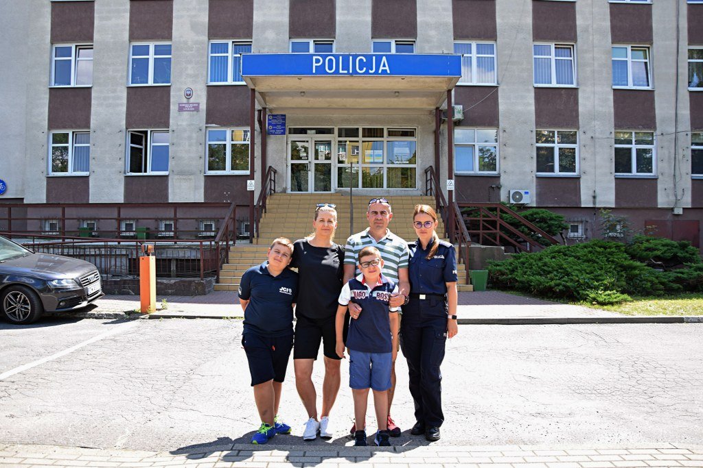 Policjanci z Elbląga spełnili dziecięce marzenia Alana i Olafa