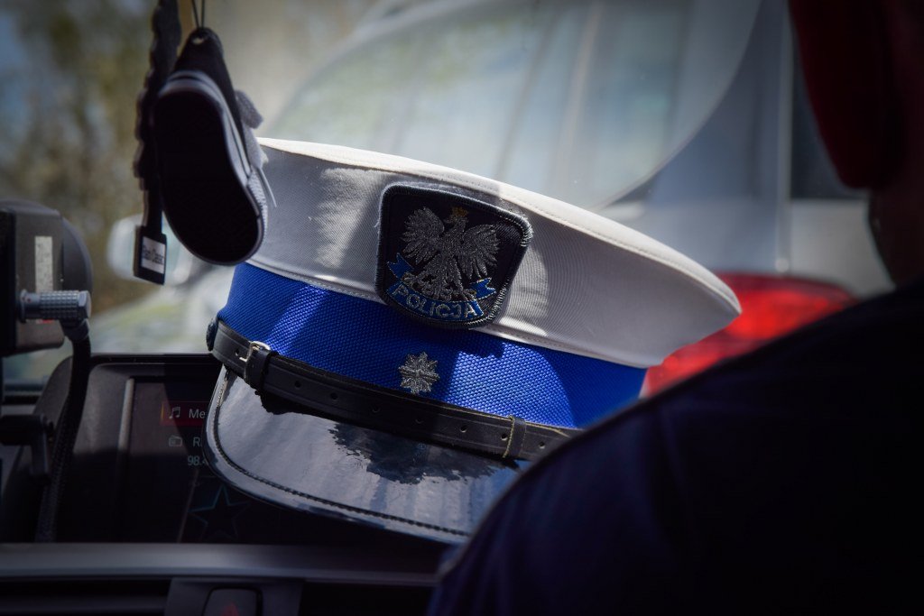 Elbląg: Nagłe hamowanie motocyklisty z powodu kaczek przechodzących przez jezdnię przyczyną wypadku?
