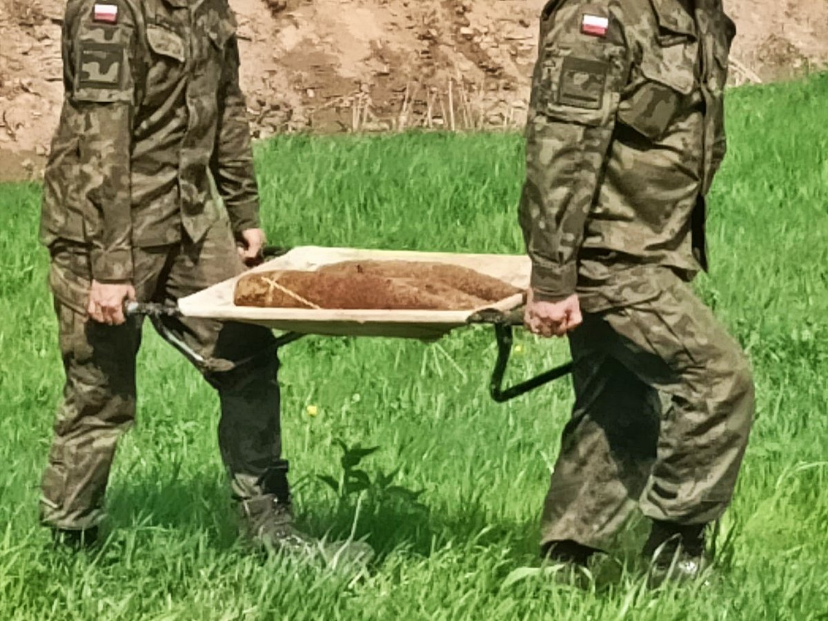 Niewybuch przy Wiejskiej w Elblągu. Teren sprawdzą saperzy