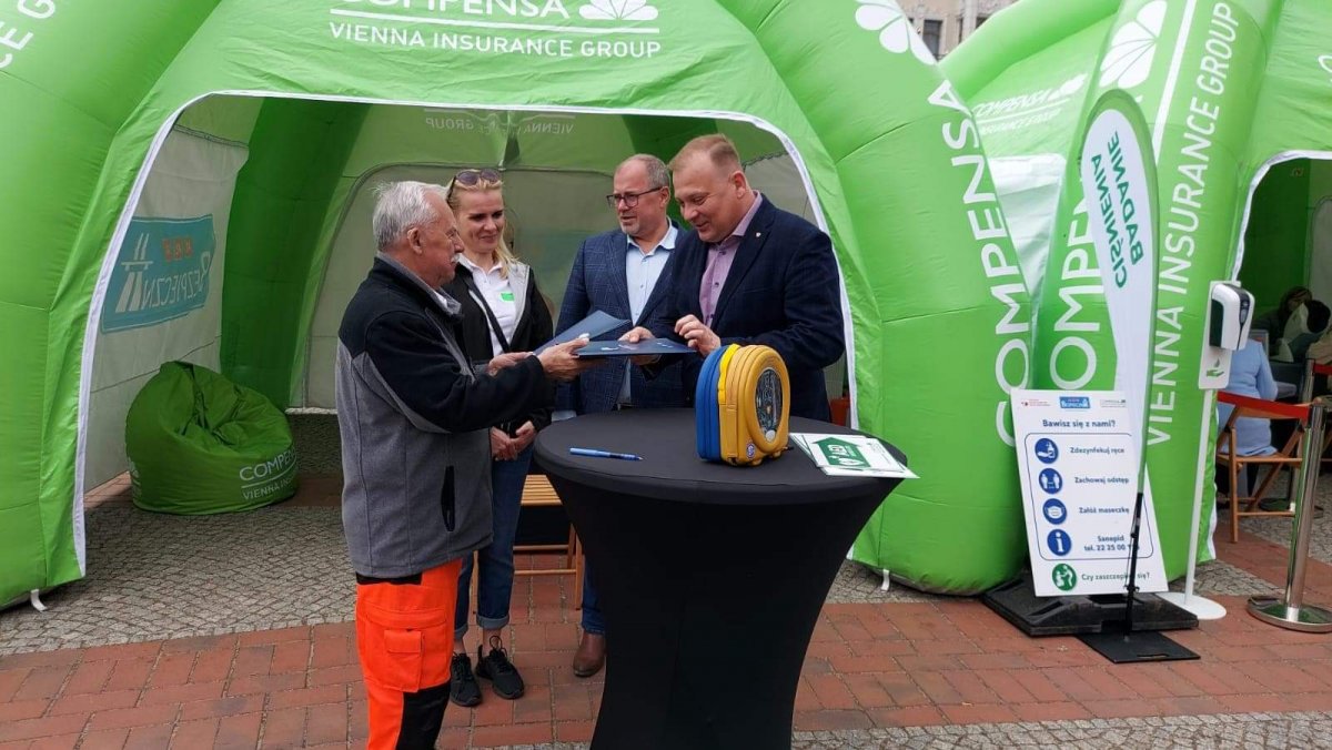 Elbląg: Bezpiecznie i z nowym defibrylatorem