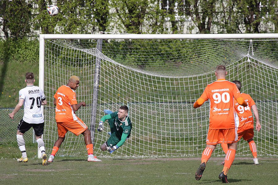 Concordia pokonała Polonię 4:0 i nadal prowadzi w tabeli [ZDJĘCIA] 