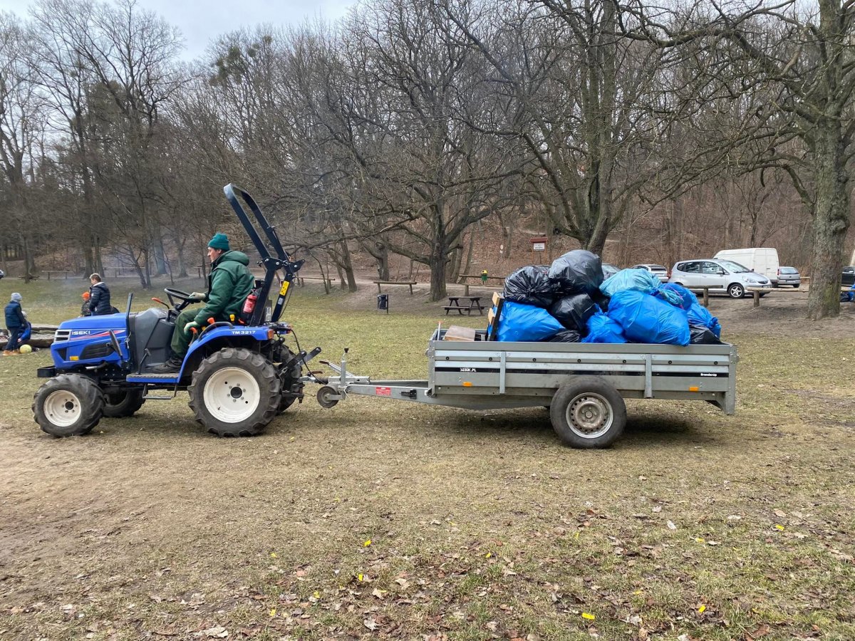 Elbląg: Wspólnie sprzątaliśmy Bażantarnię
