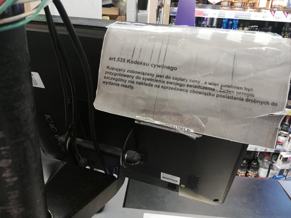 Kasjer nie musi mieć drobnych?