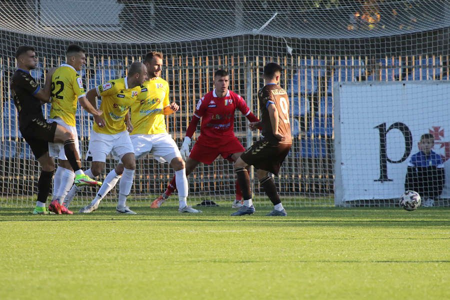 Olimpia remisuje i nadal jest w czołówce